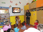 BAZÁREK - učíme dospěláky třídit odpady